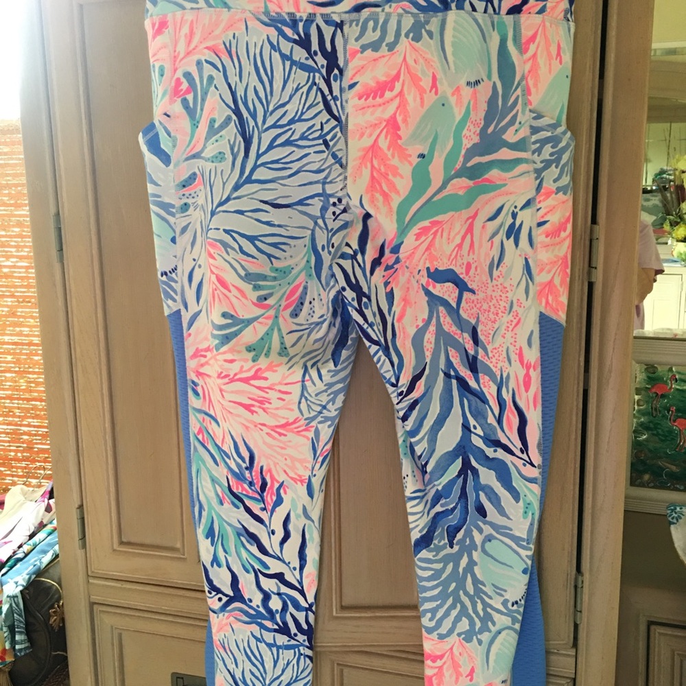 Lilly Pulitzer XL leggings, great used condition.